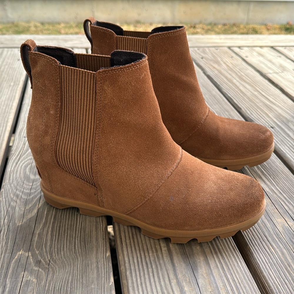 SOREL Joan of Arctic Boot wedge heel- CAMEL SUEDE - Sz 12